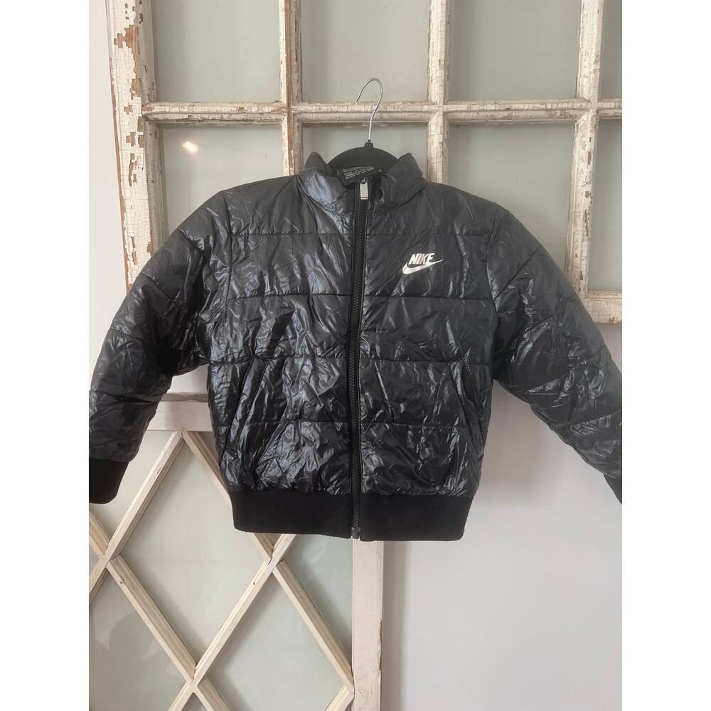 Nike children's size 6-7 black puffer jacket with hood
